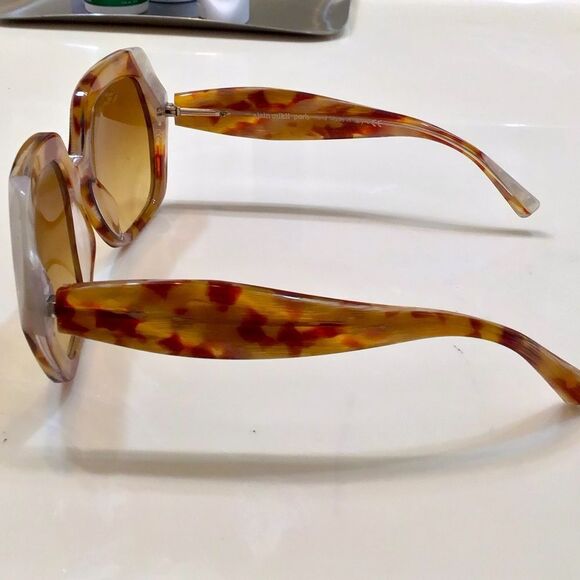 Alain Mikli Evanne 5054 Tortoiseshell Oversized Sunglasses - Picture 6 of 10